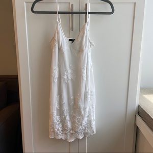 Beautiful white Forever21 summer dress